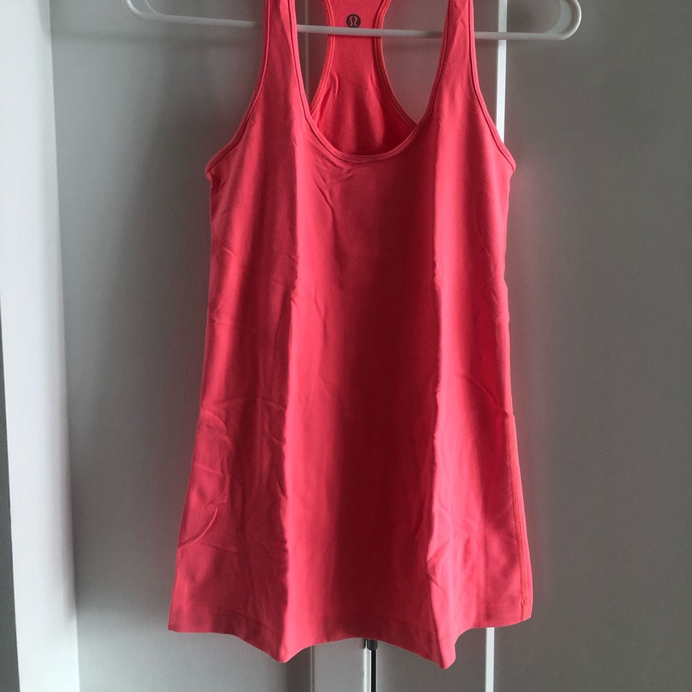 Lululemon tank. GREAT CONDITION